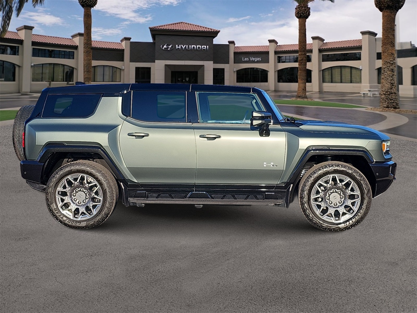 Thumbnail: 2024 GMC Hummer EV - 9