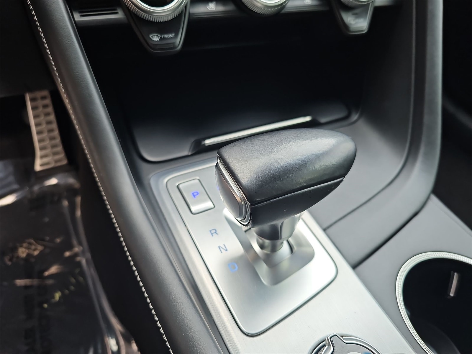 Thumbnail: 2019 Genesis G70 - 21