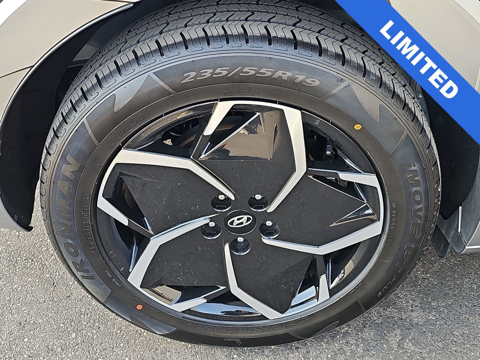 Thumbnail: 2024 Hyundai Ioniq 5 - 12