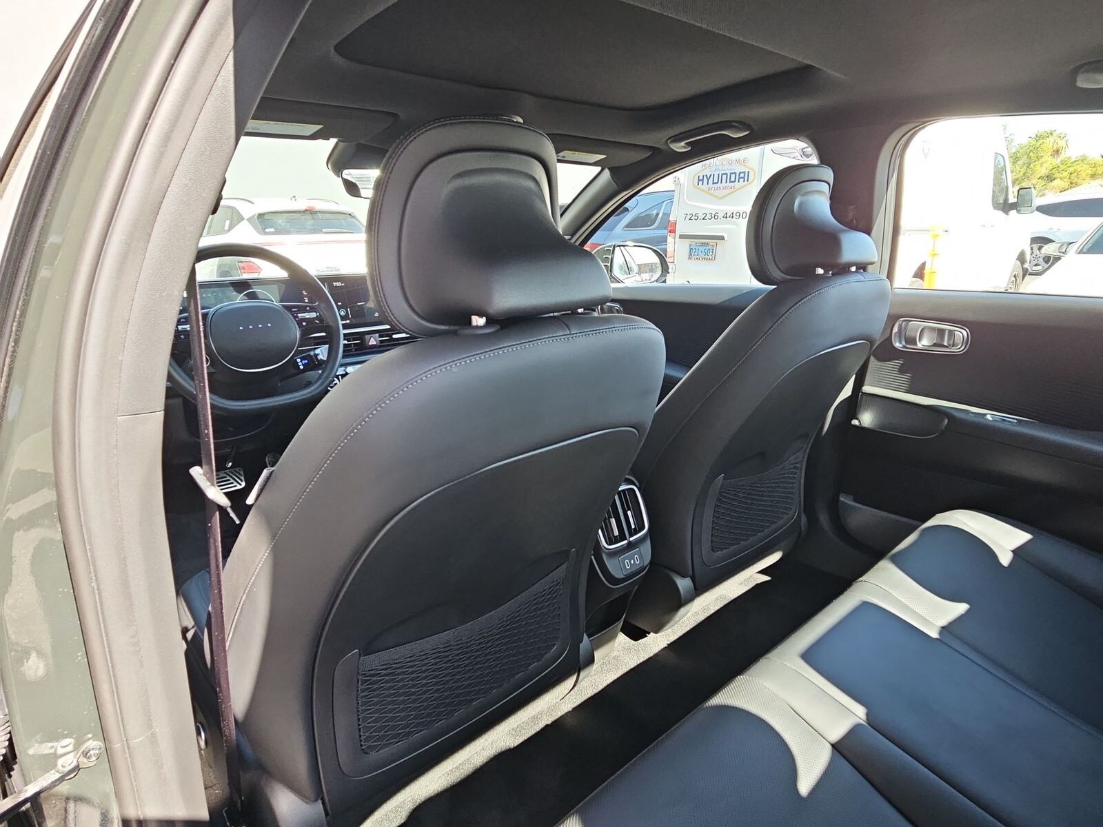 Thumbnail: 2023 Hyundai Ioniq 6 - 17