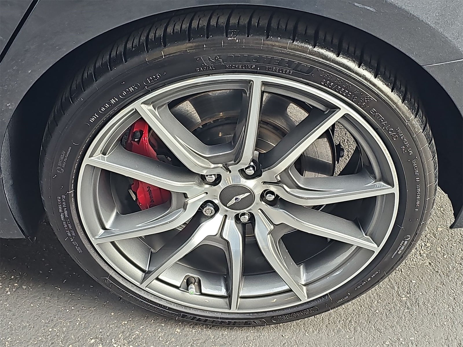 Thumbnail: 2019 Genesis G70 - 12