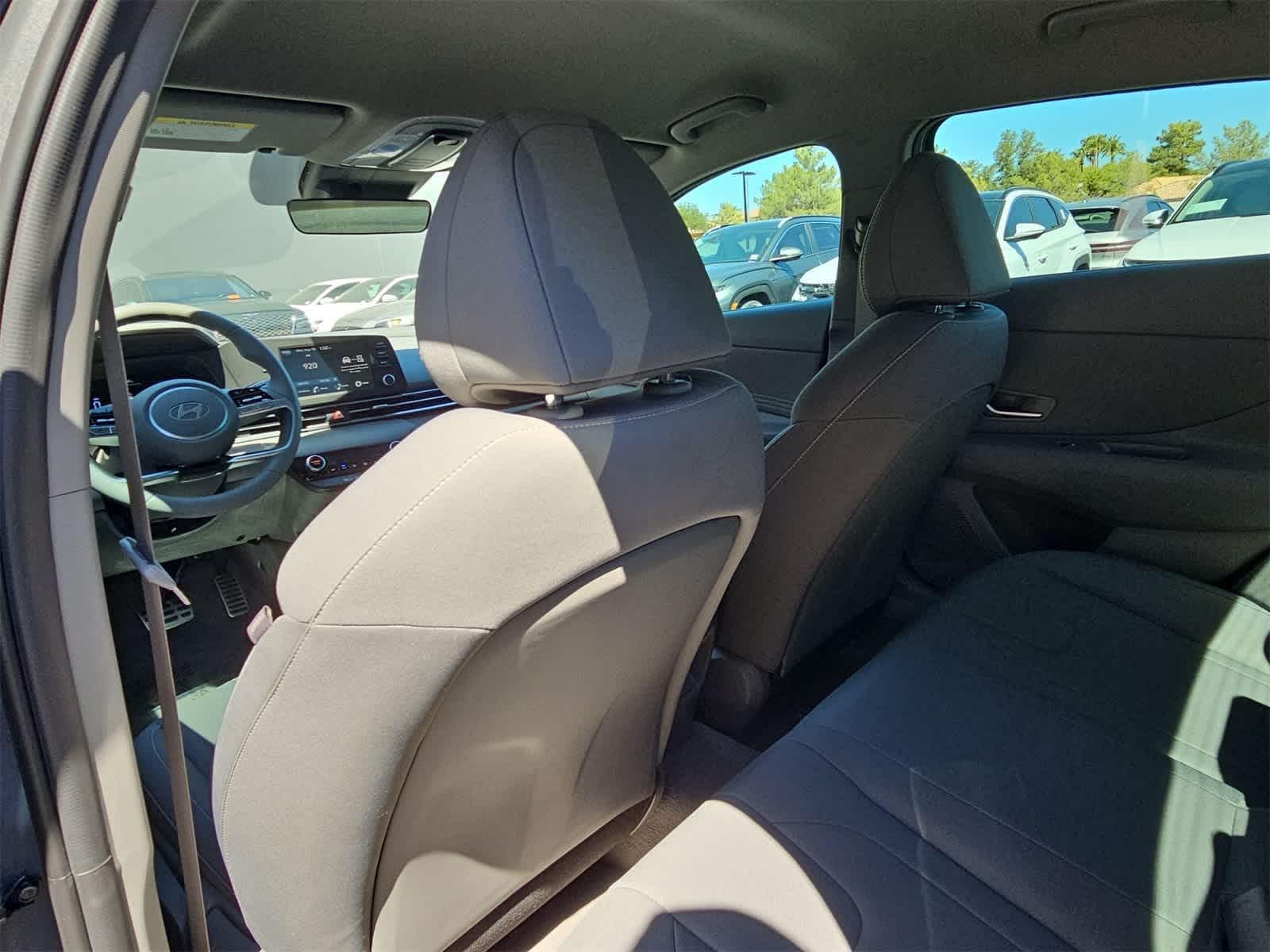 Thumbnail: 2025 Hyundai Elantra - 16