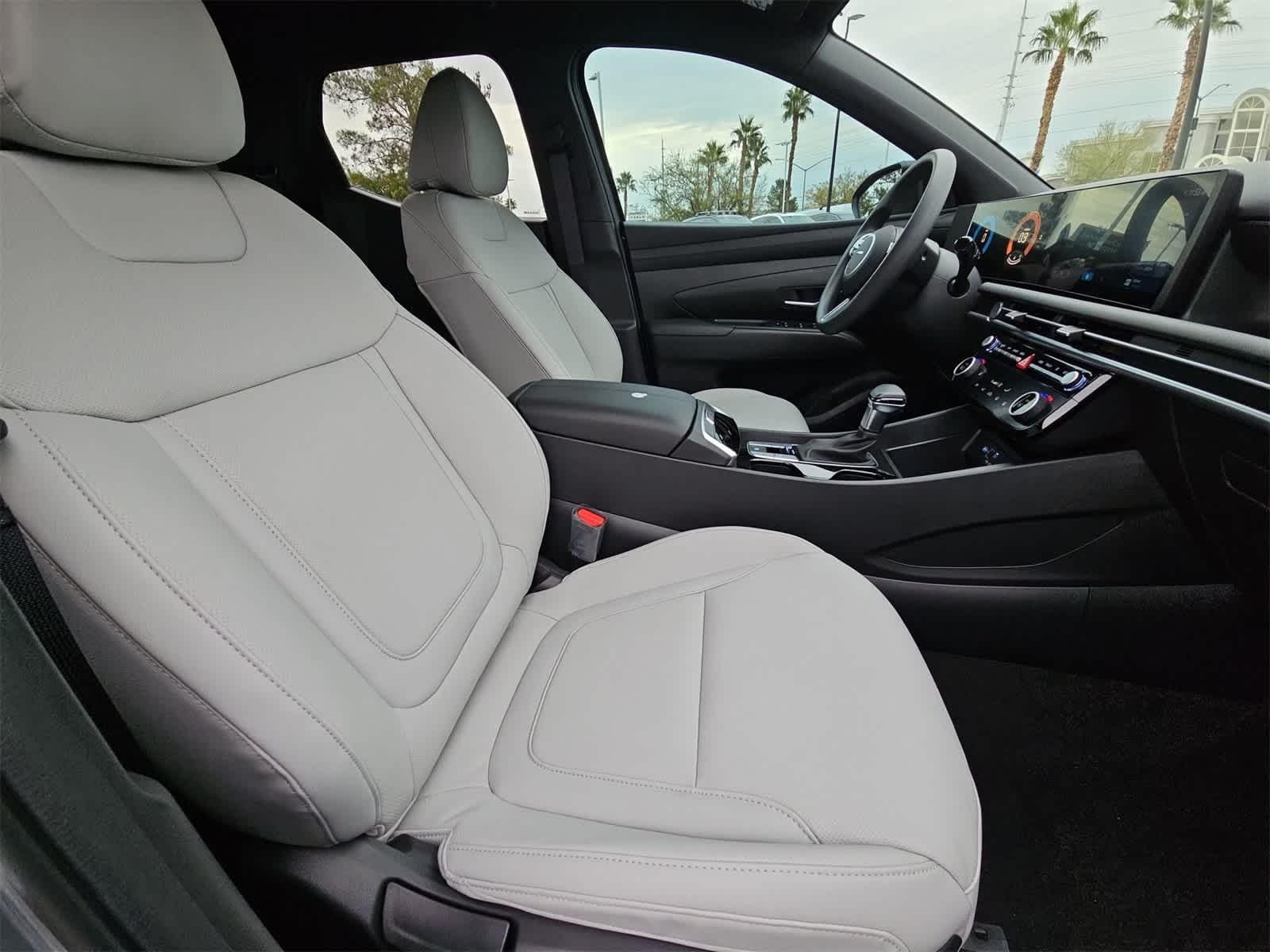 Thumbnail: 2026 Hyundai Santa Cruz - 18