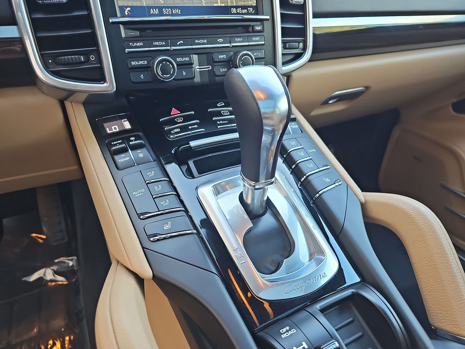 Thumbnail: 2014 Porsche Cayenne - 21