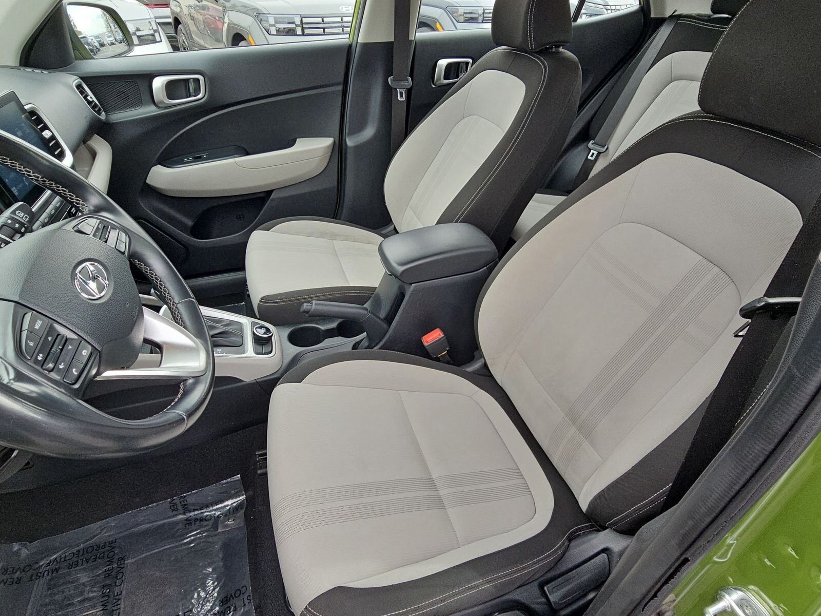 2022 Hyundai Venue SEL 16