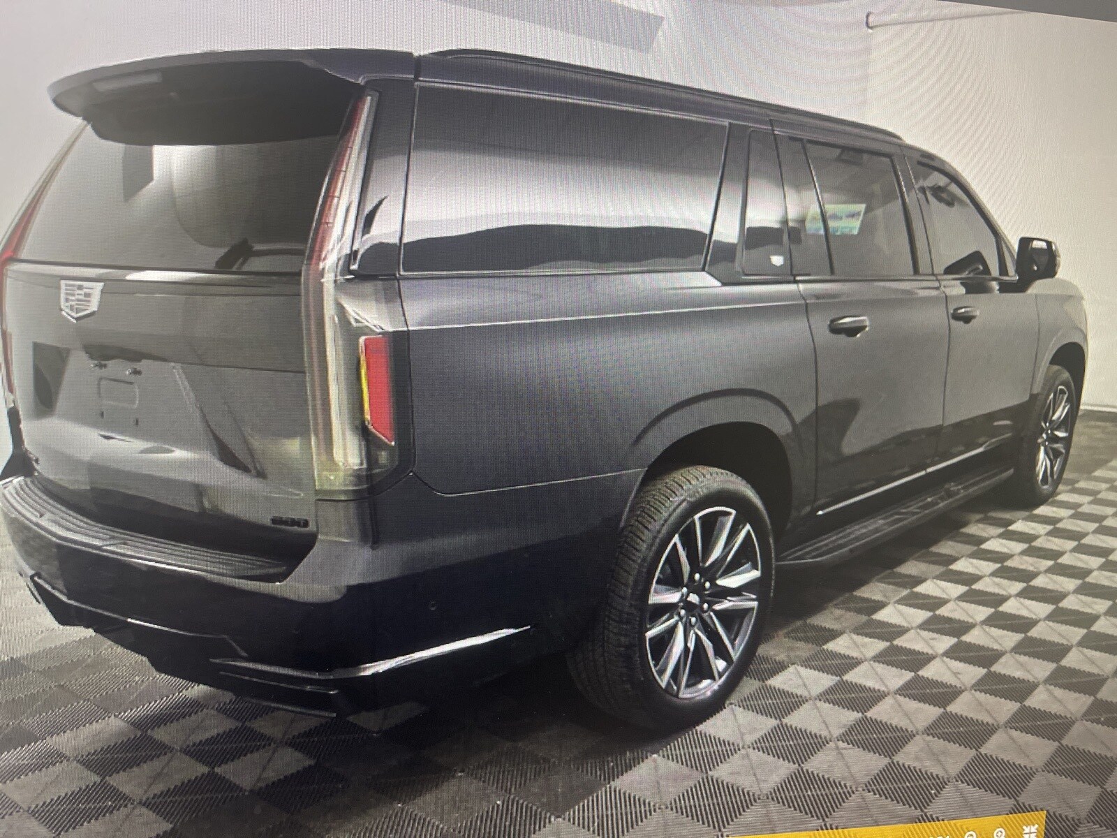 2024 Cadillac Escalade ESV Sport Platinum photo 3