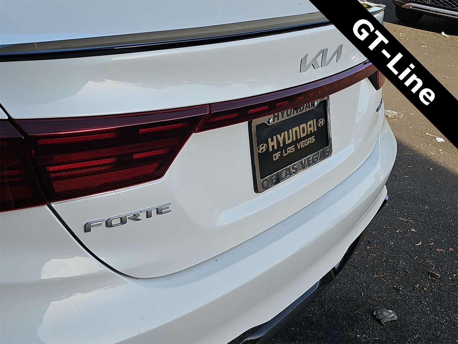 Thumbnail: 2023 Kia Forte - 11