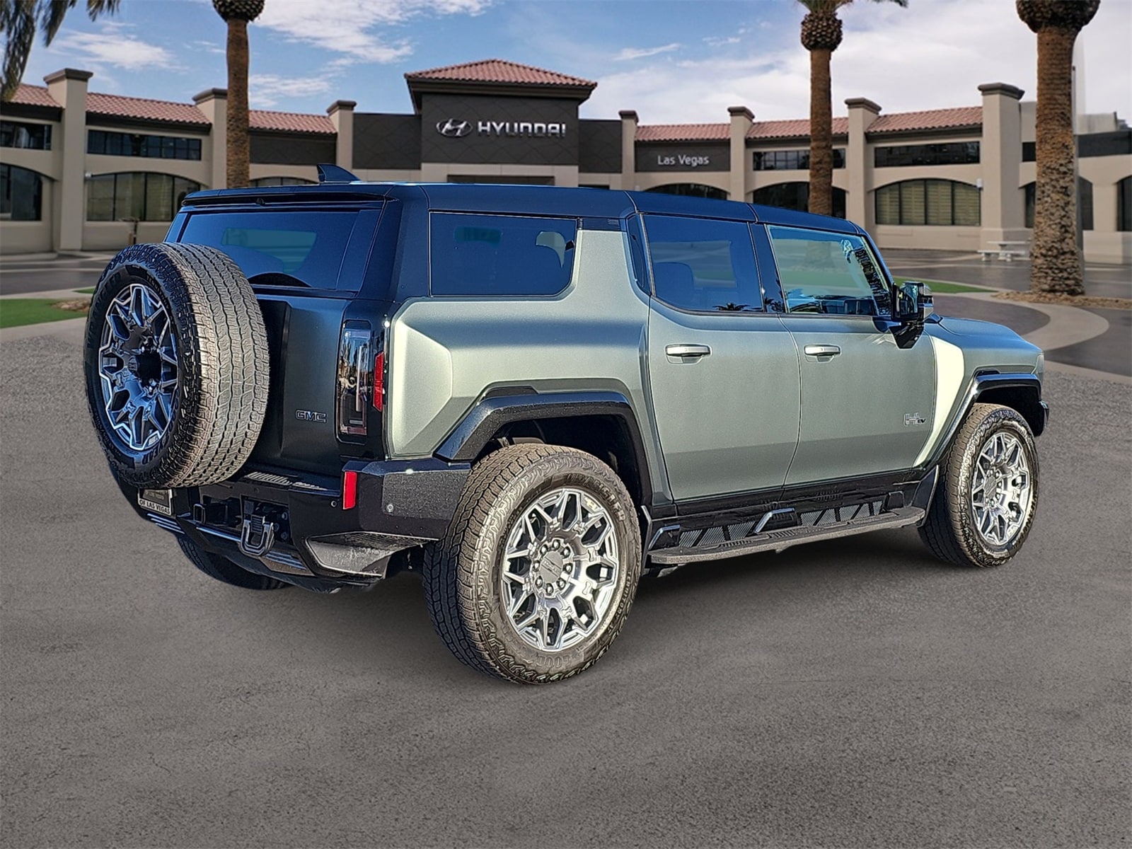 Thumbnail: 2024 GMC Hummer EV - 8