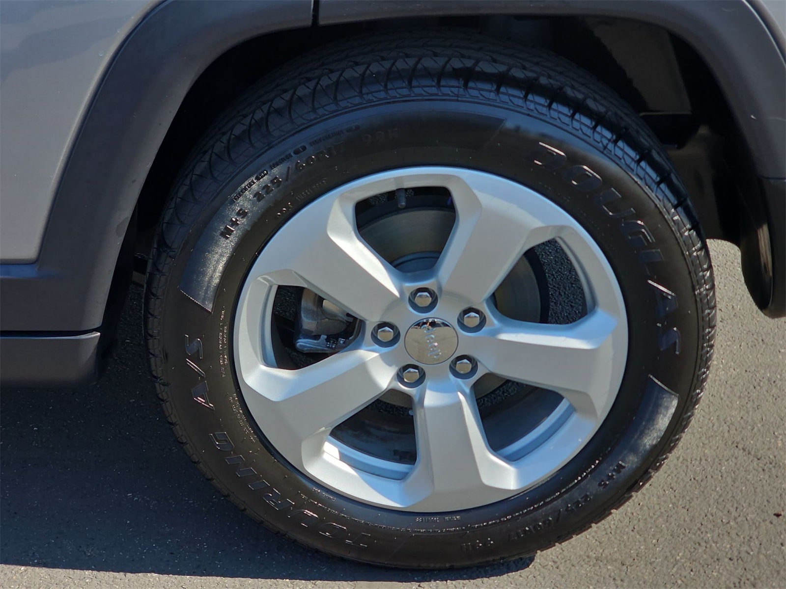 Thumbnail: 2020 Jeep Compass - 12