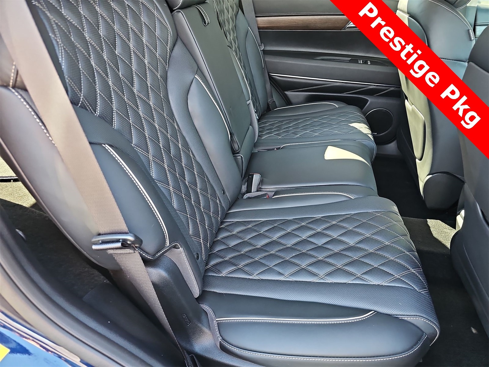 Thumbnail: 2023 Genesis GV80 - 17