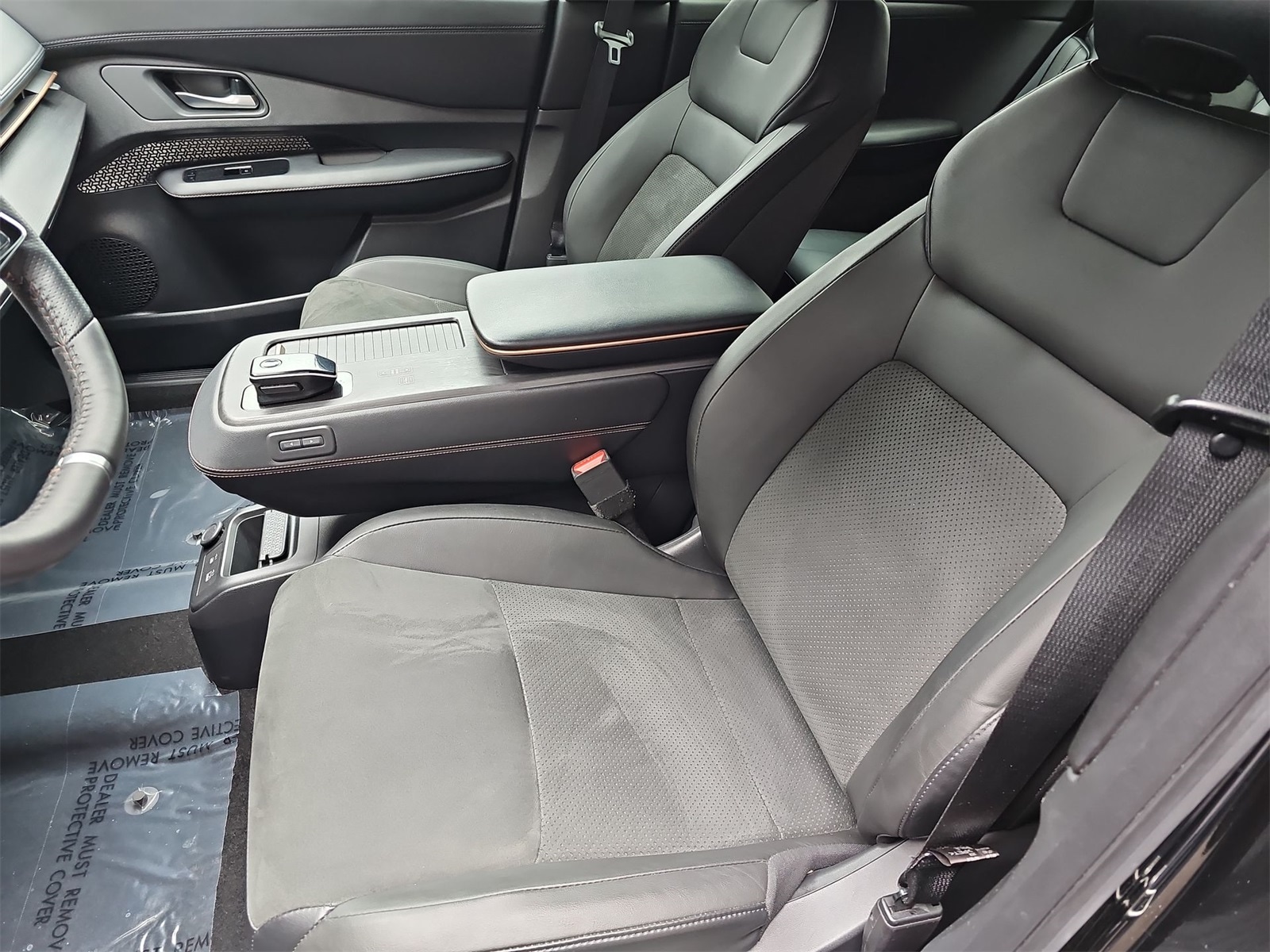 Thumbnail: 2023 Nissan Ariya - 15