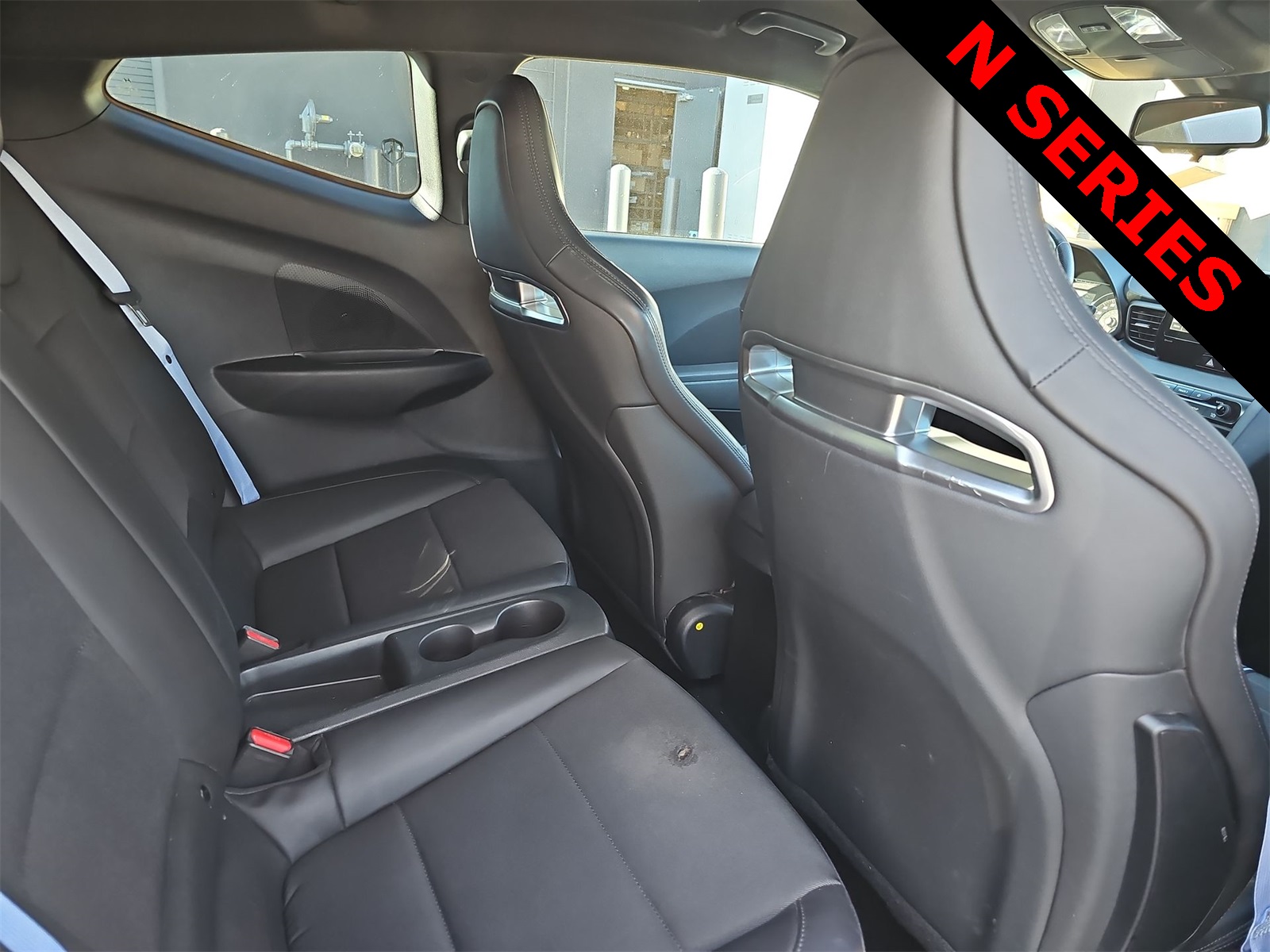 Thumbnail: 2022 Hyundai Veloster - 16