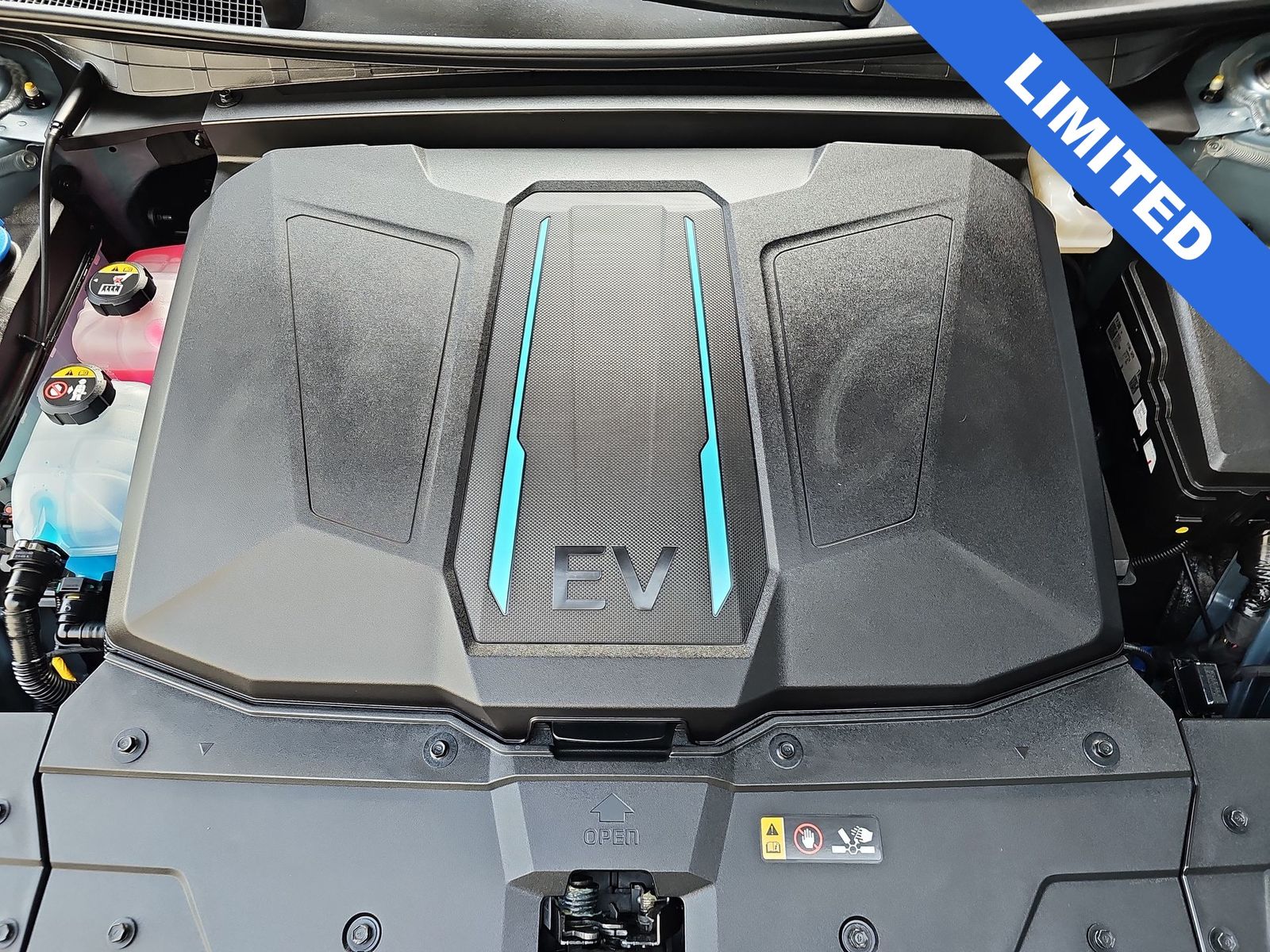 Thumbnail: 2024 Hyundai Ioniq 5 - 13