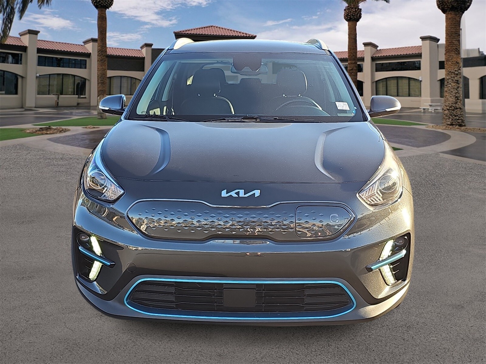 2022 Kia Niro EV S photo 2