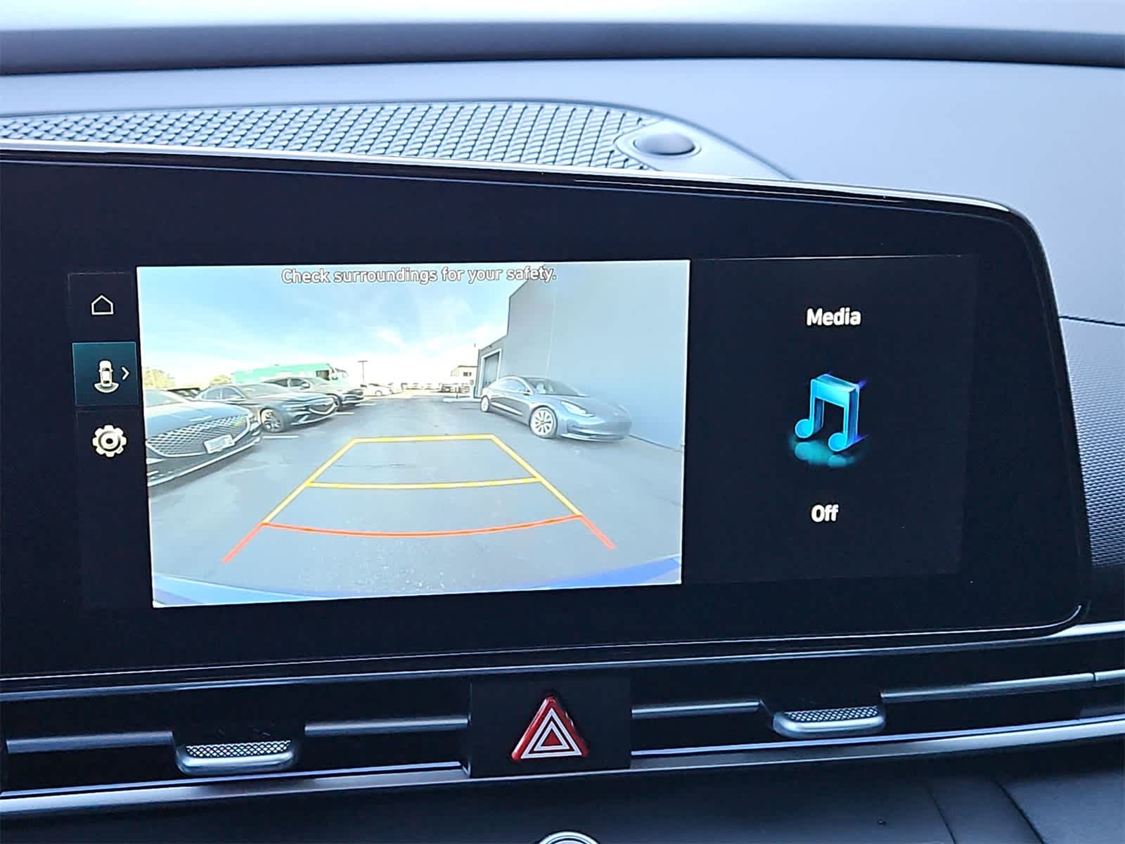 Thumbnail: 2025 Hyundai Elantra - 26