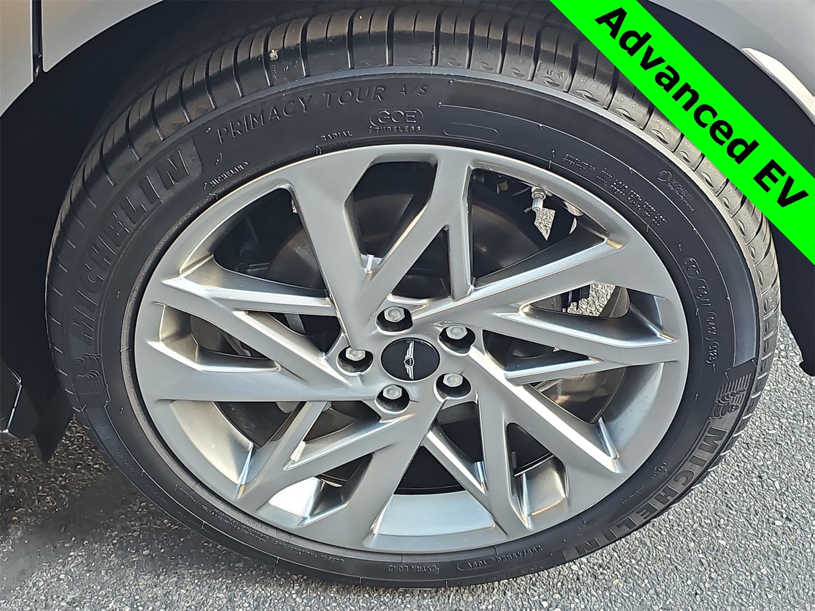 Thumbnail: 2025 Genesis GV60 - 12