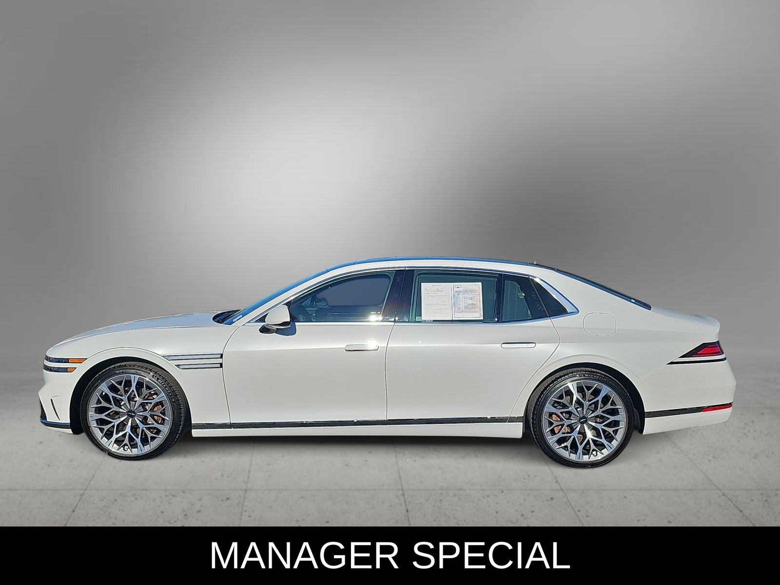 2025 GENESIS G90 Base - Photo 5