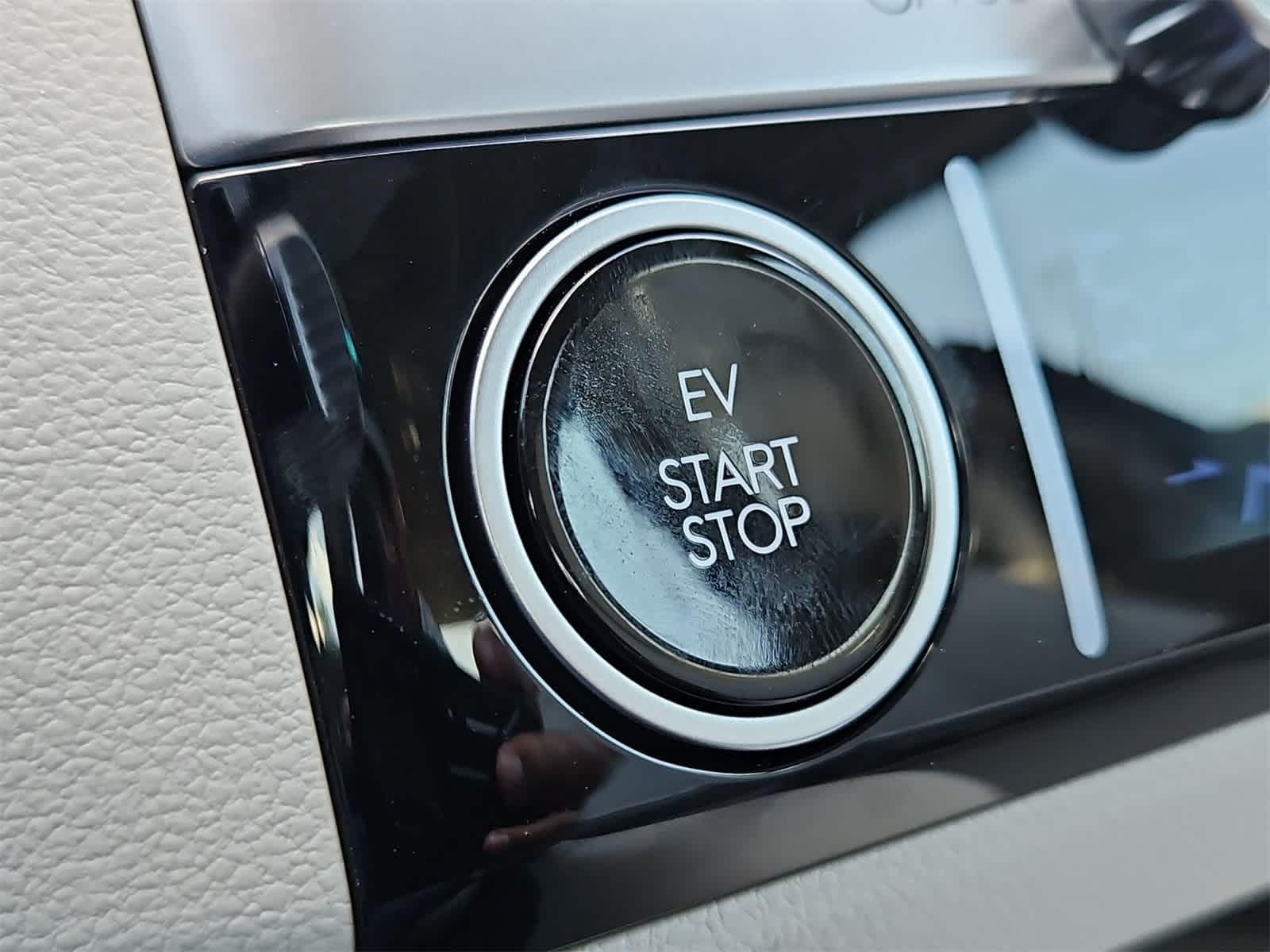 Thumbnail: 2025 Hyundai Ioniq 6 - 23