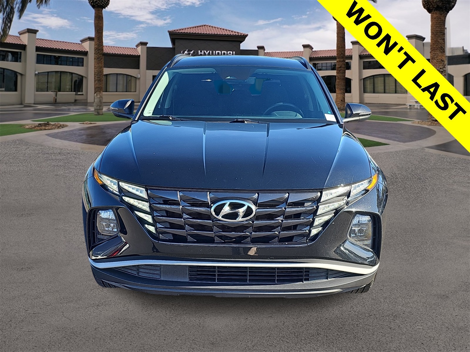 Thumbnail: 2022 Hyundai Tucson - 3