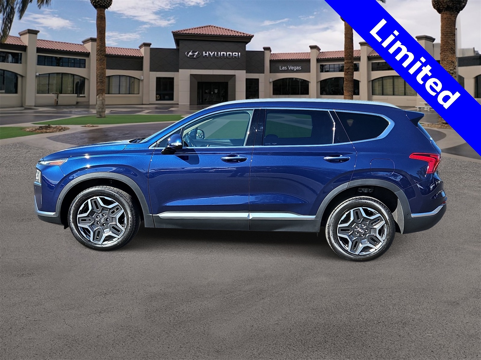 Thumbnail: 2023 Hyundai Santa Fe - 5