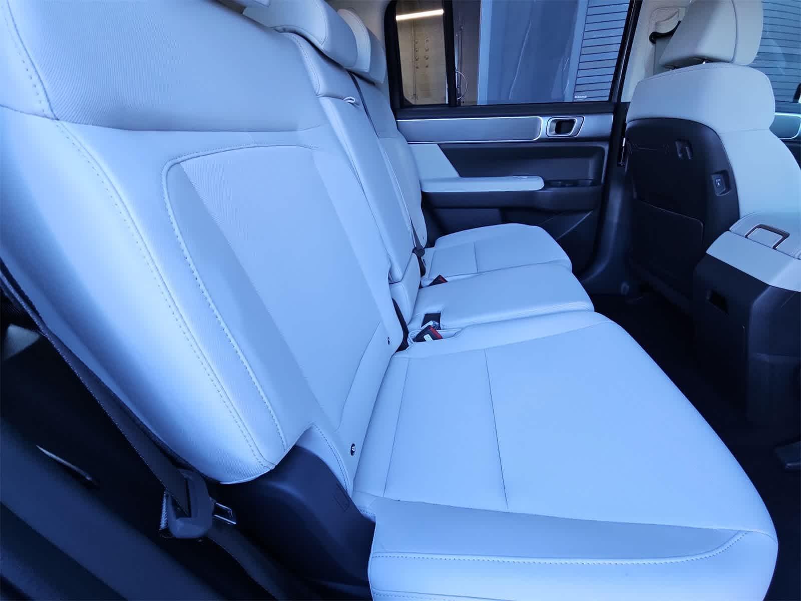 Thumbnail: 2026 Hyundai Santa Fe - 17