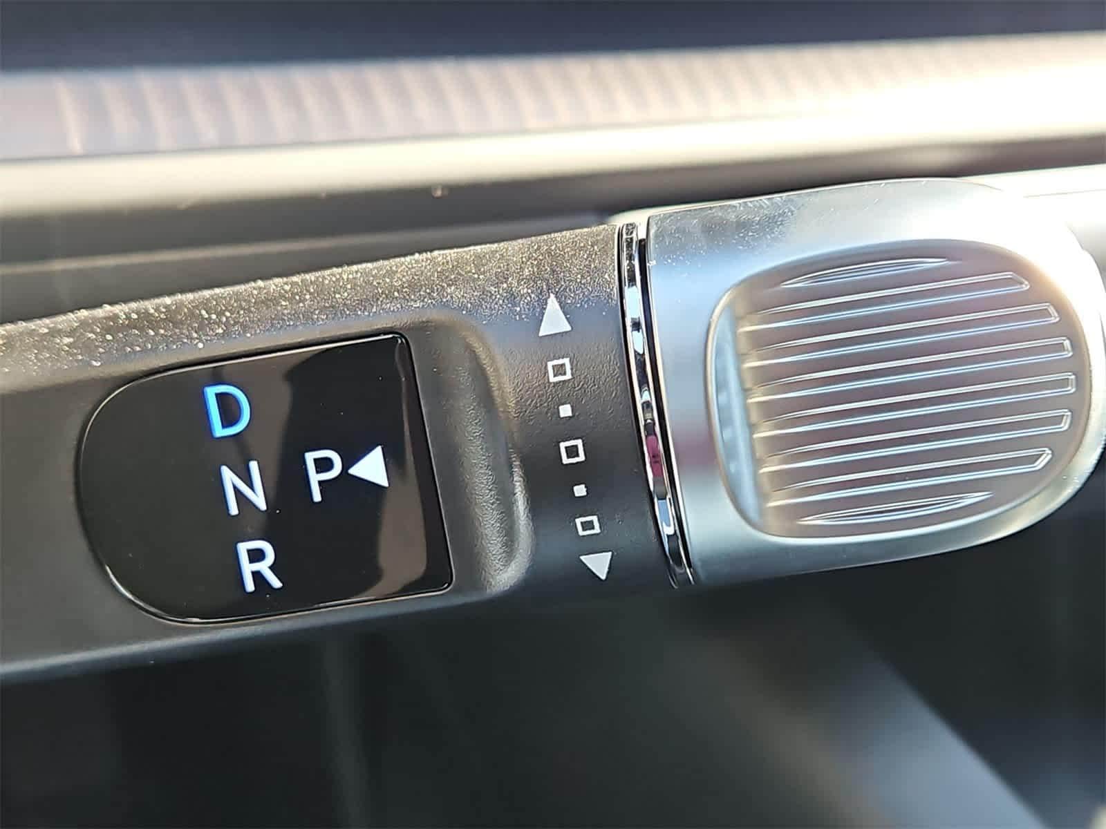 Thumbnail: 2025 Hyundai Ioniq 6 - 21