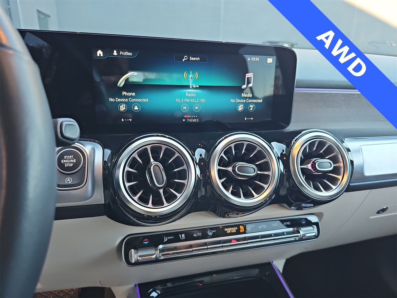 Thumbnail: 2022 Mercedes-Benz GLB - 20