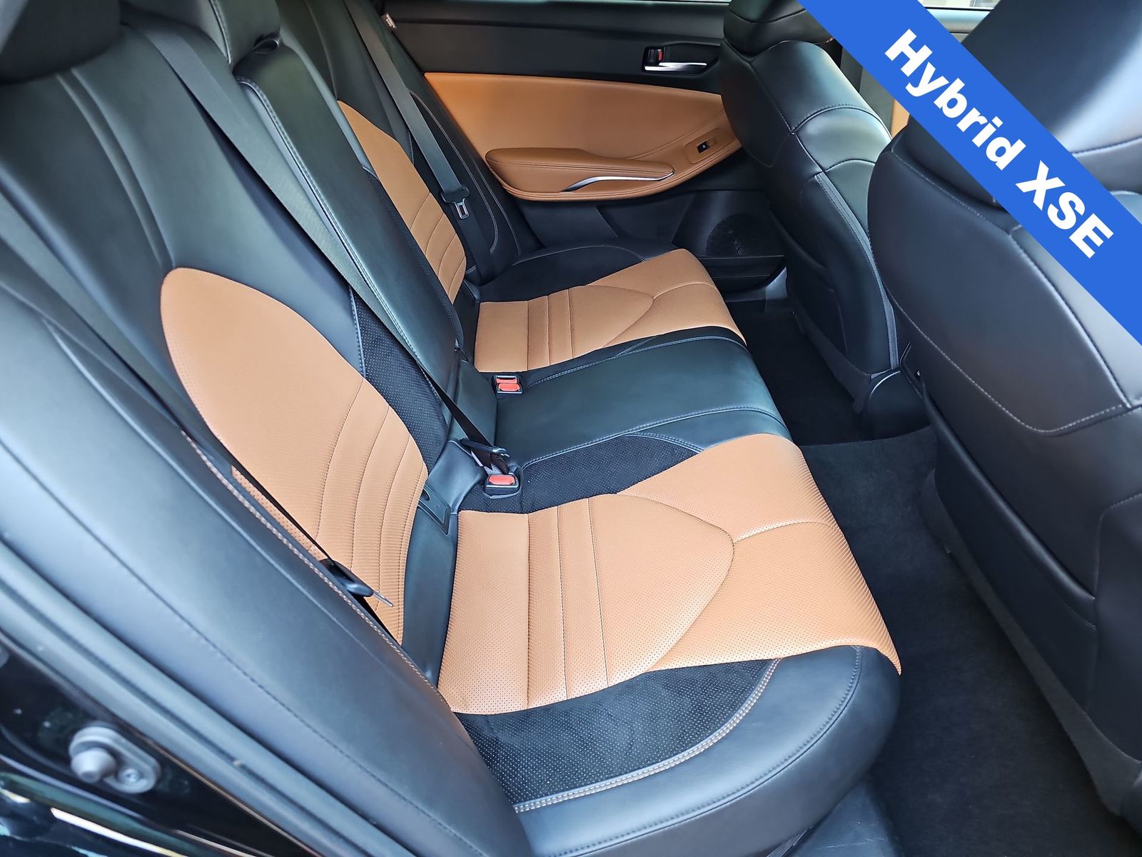 Thumbnail: 2021 Toyota Avalon - 17