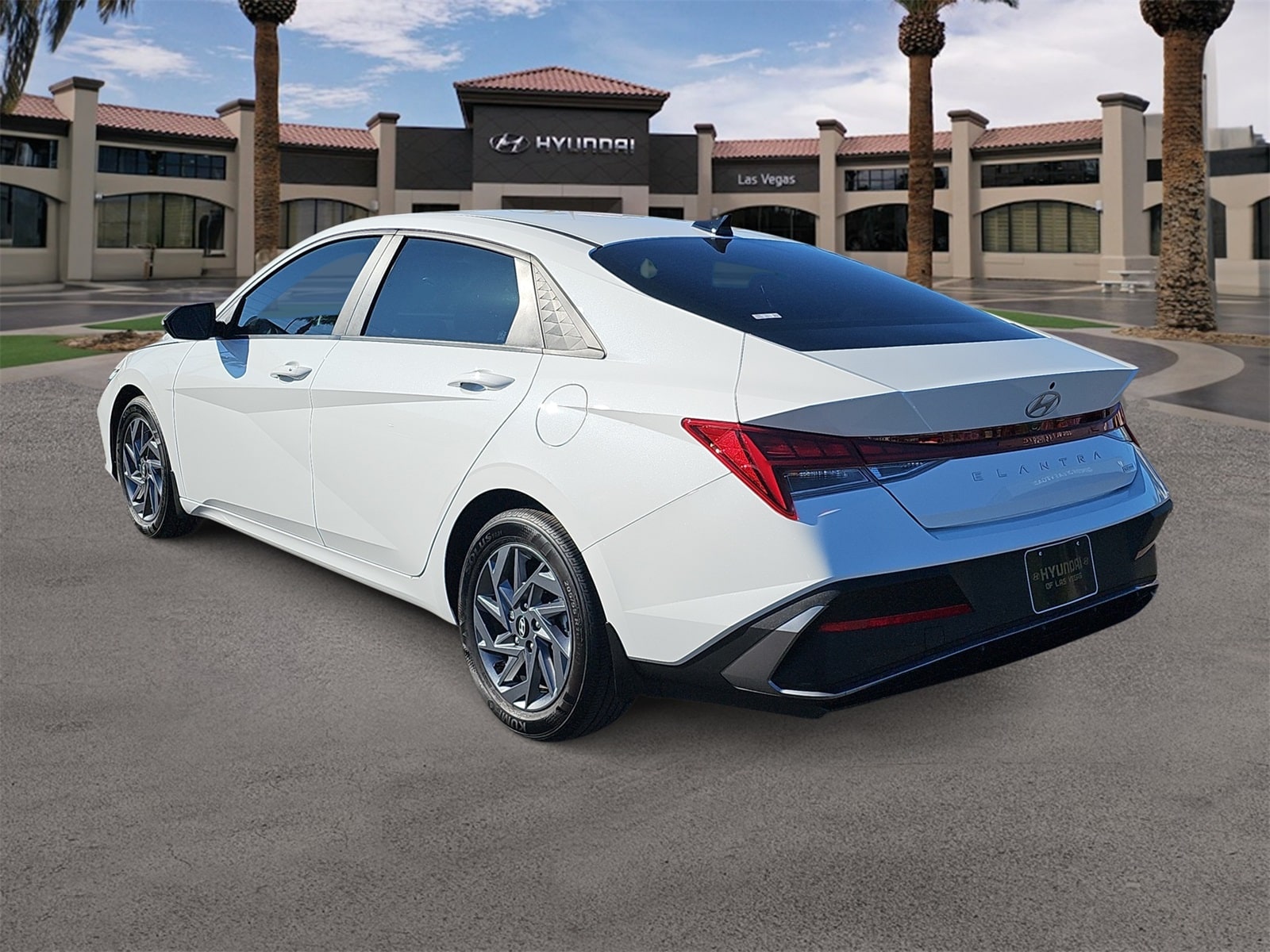 Thumbnail: 2024 Hyundai Elantra - 6