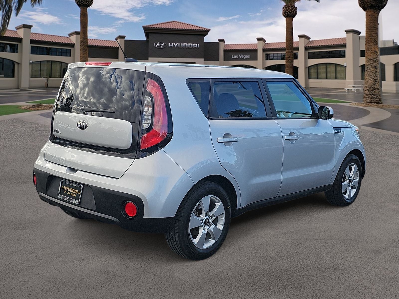 Thumbnail: 2017 Kia Soul - 8