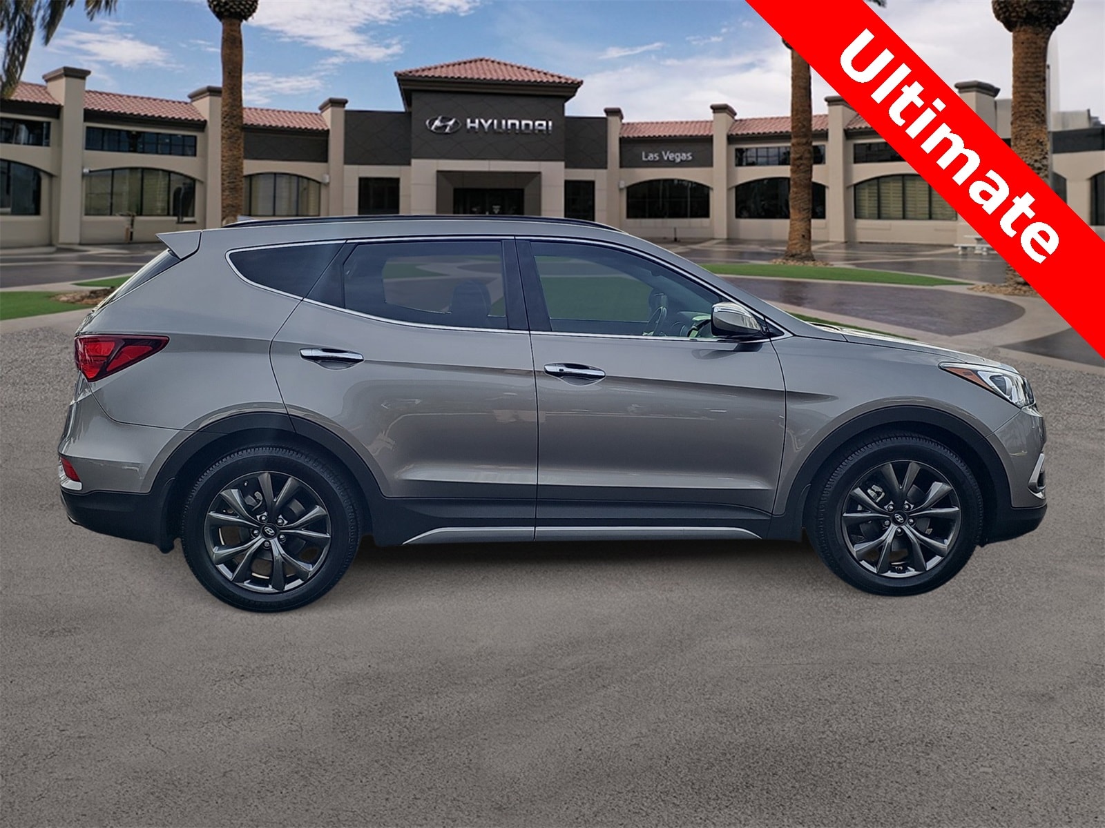 Thumbnail: 2018 Hyundai Santa Fe - 9