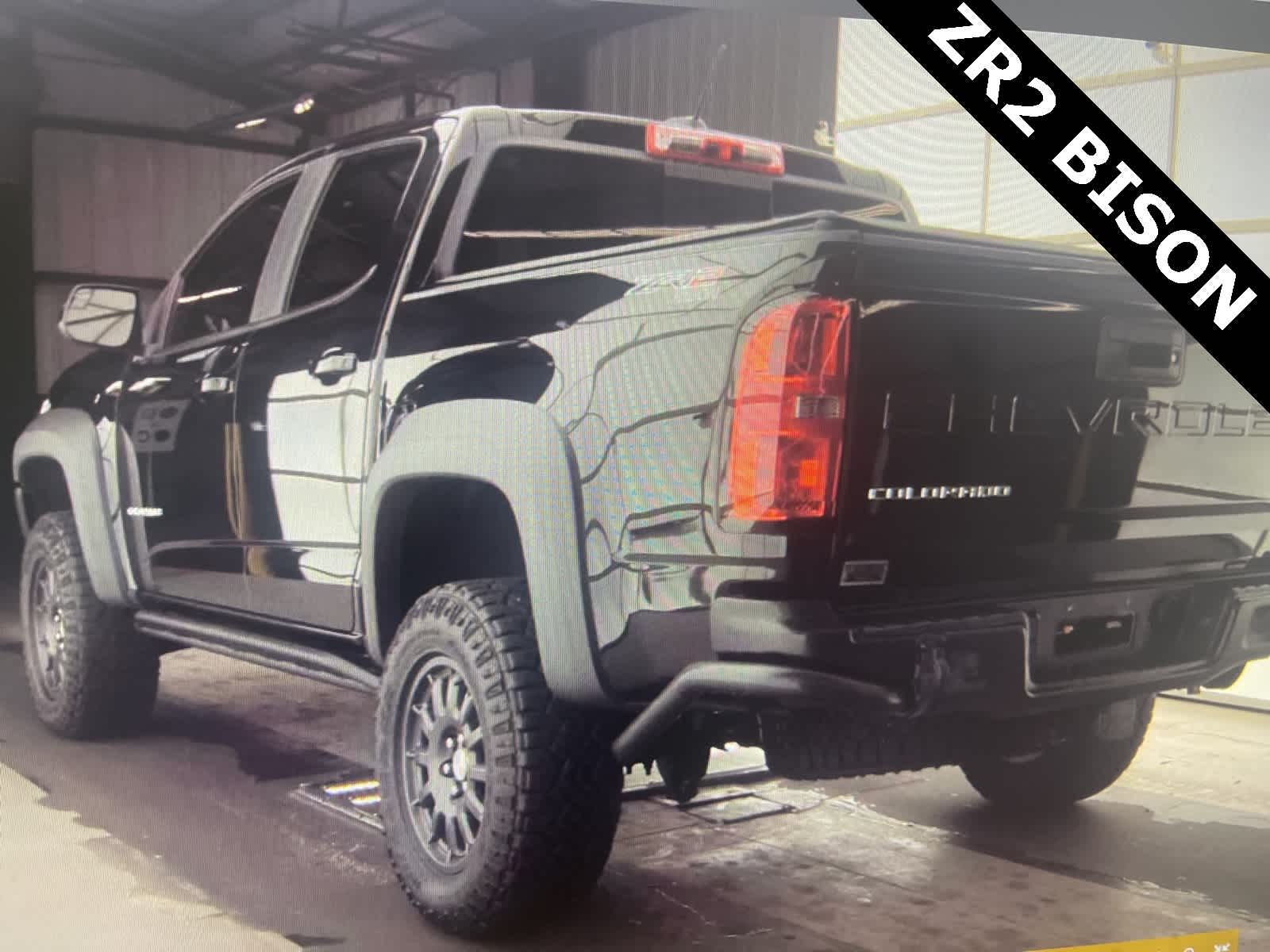 Thumbnail: 2022 Chevrolet Colorado - 8