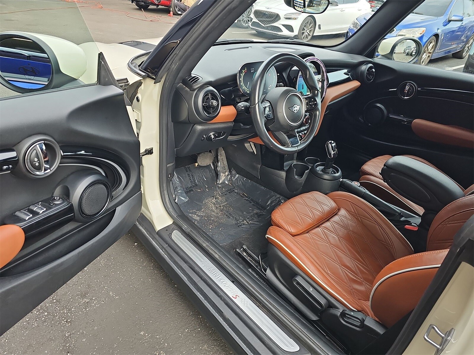 Thumbnail: 2022 MINI Cooper Convertible - 10