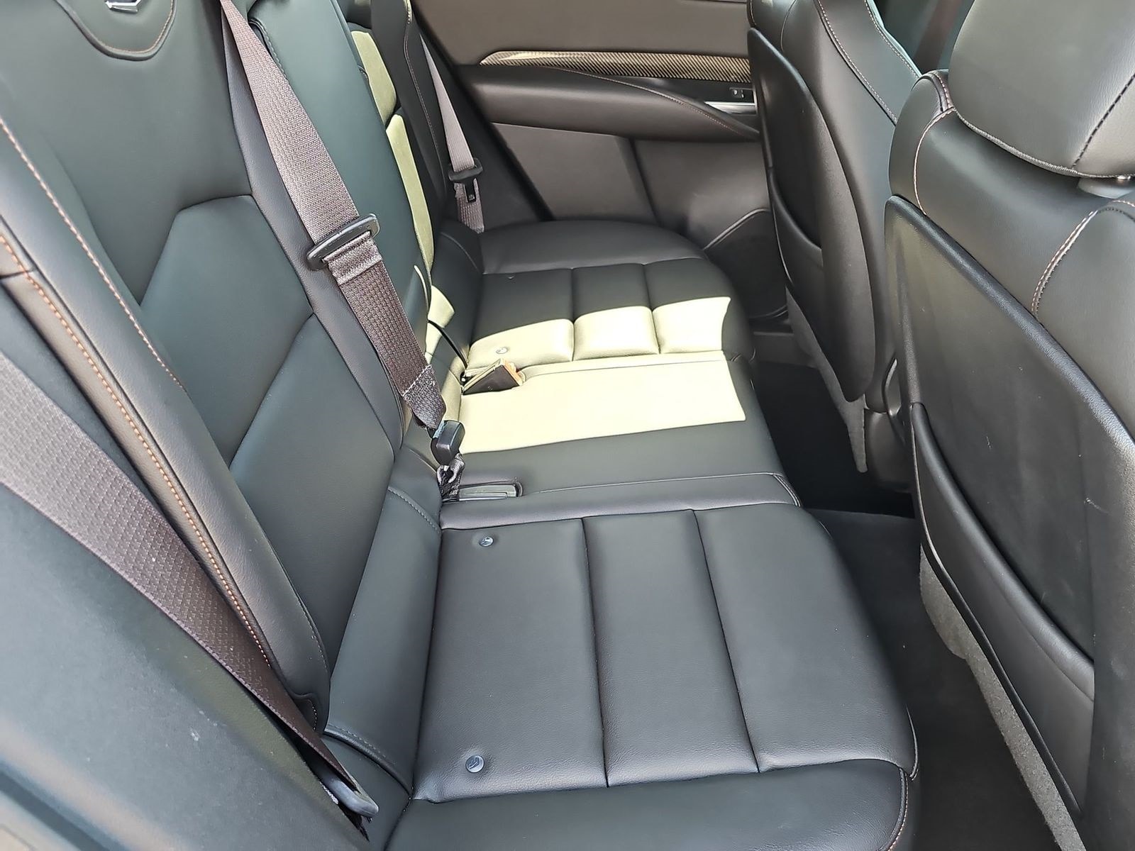 Thumbnail: 2019 Cadillac XT4 - 18