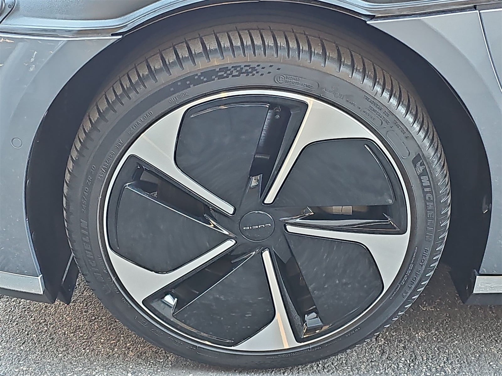 Thumbnail: 2024 Lucid Air - 12