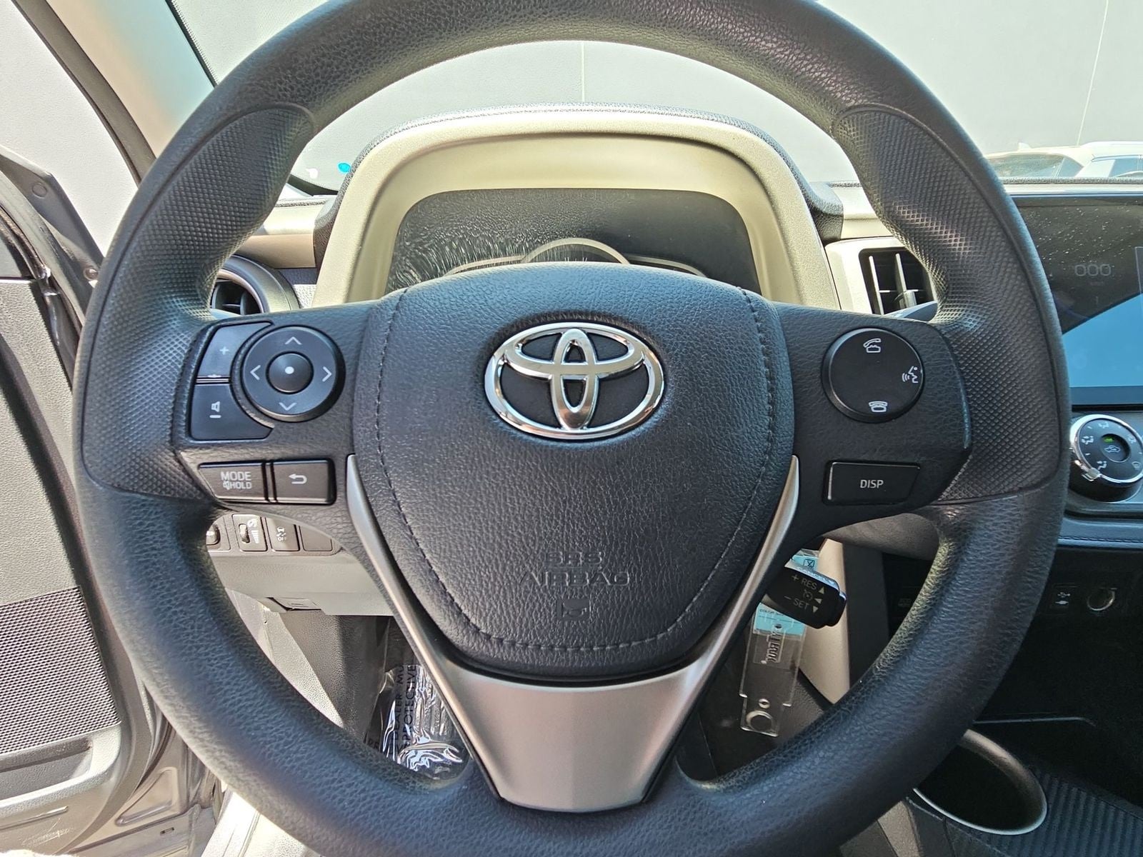 Thumbnail: 2014 Toyota RAV4 - 20