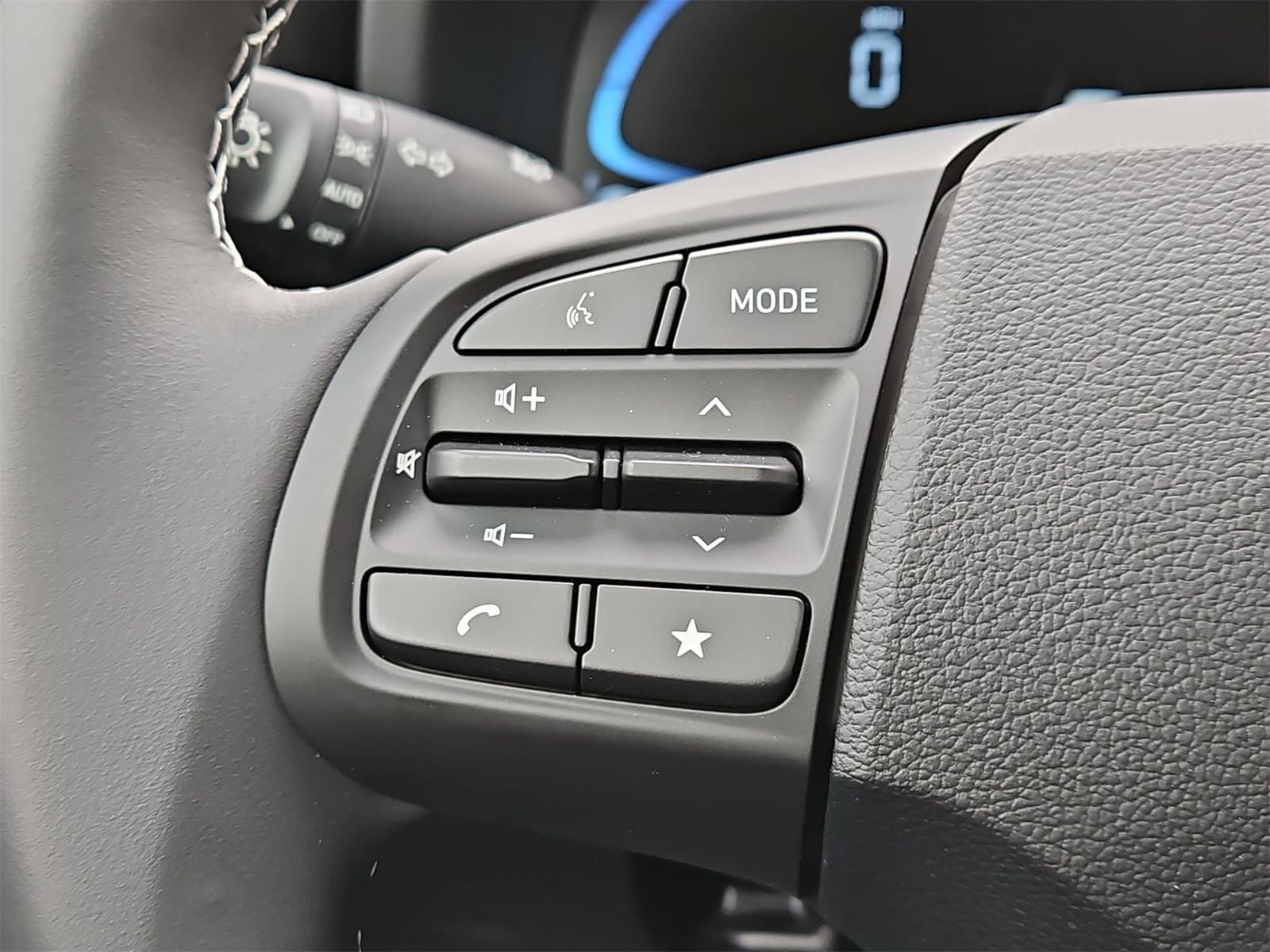 Thumbnail: 2025 Hyundai Venue - 28