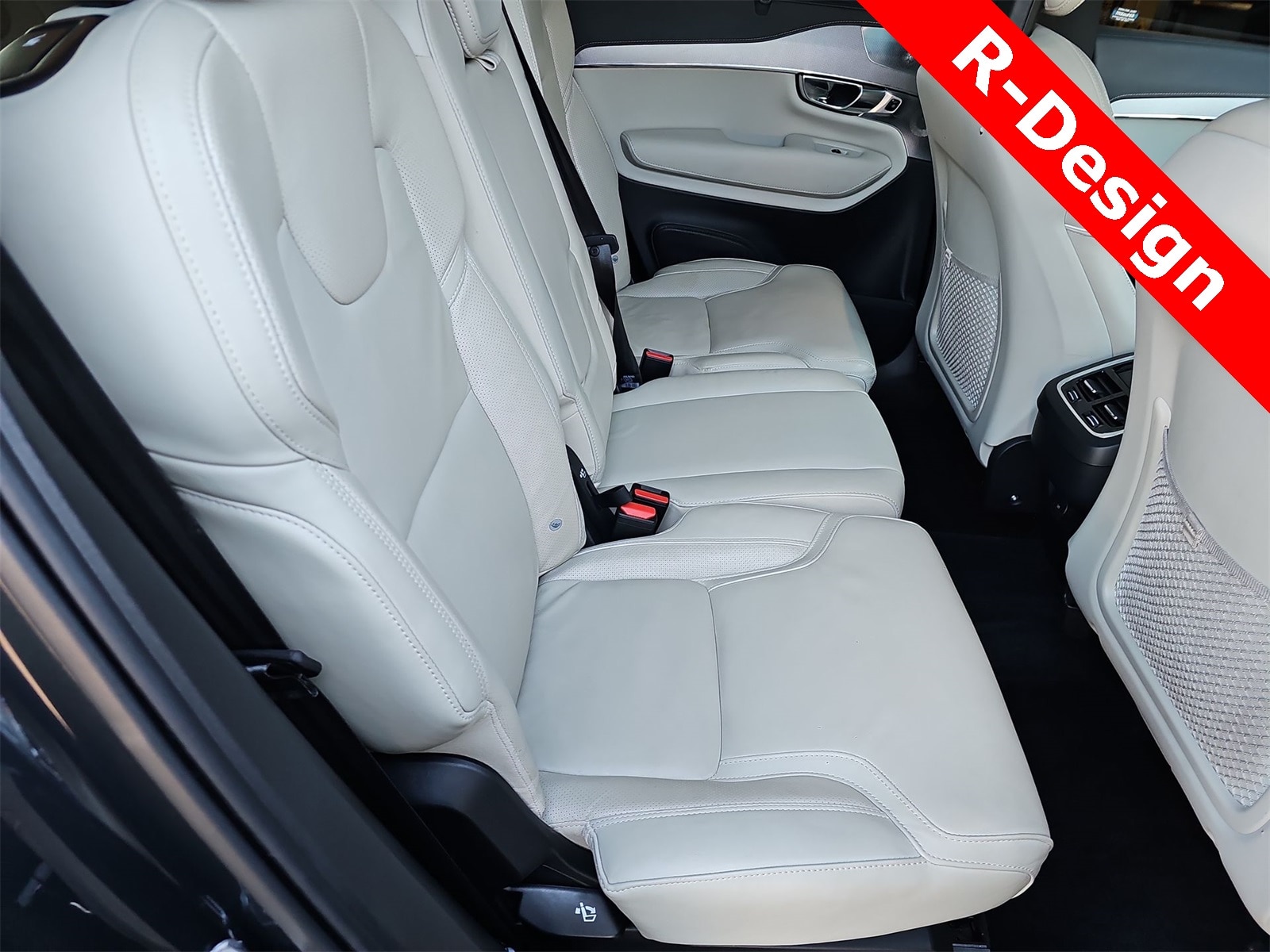 Thumbnail: 2021 Volvo XC90 - 16