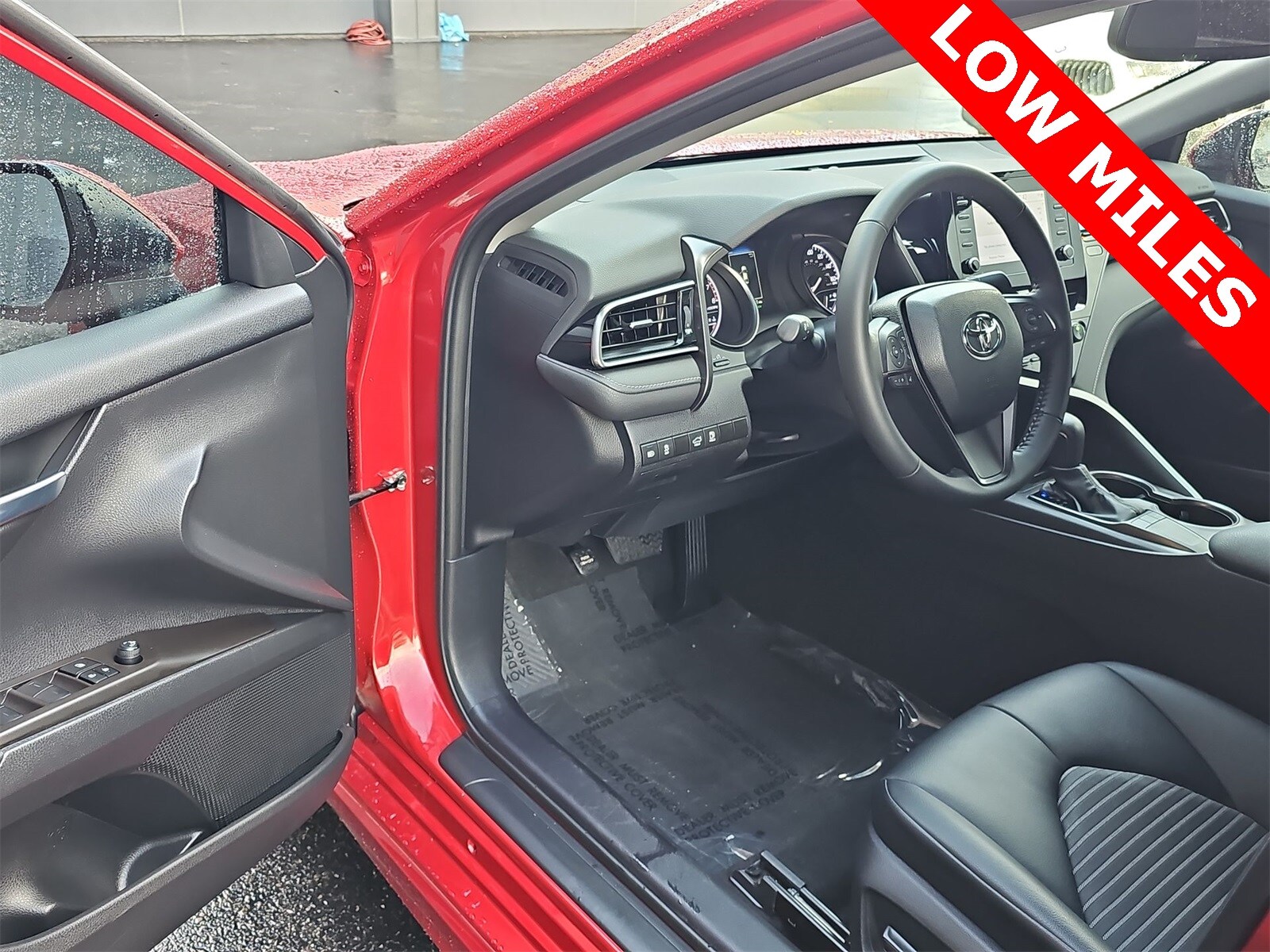 Thumbnail: 2023 Toyota Camry - 10