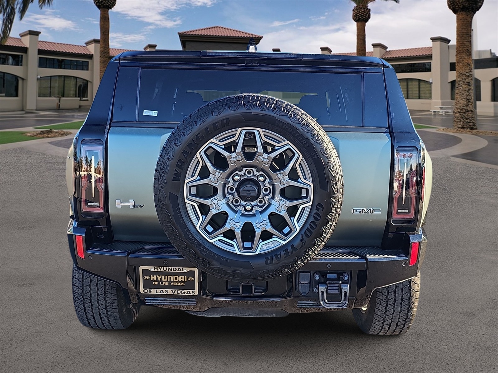 Thumbnail: 2024 GMC Hummer EV - 7