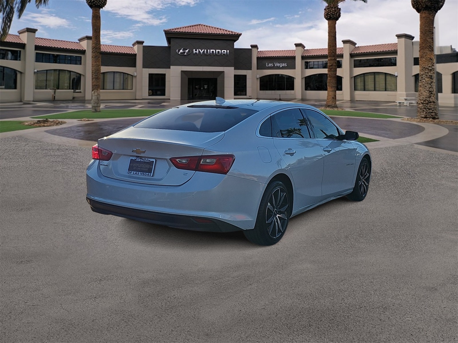 Thumbnail: 2017 Chevrolet Malibu - 8