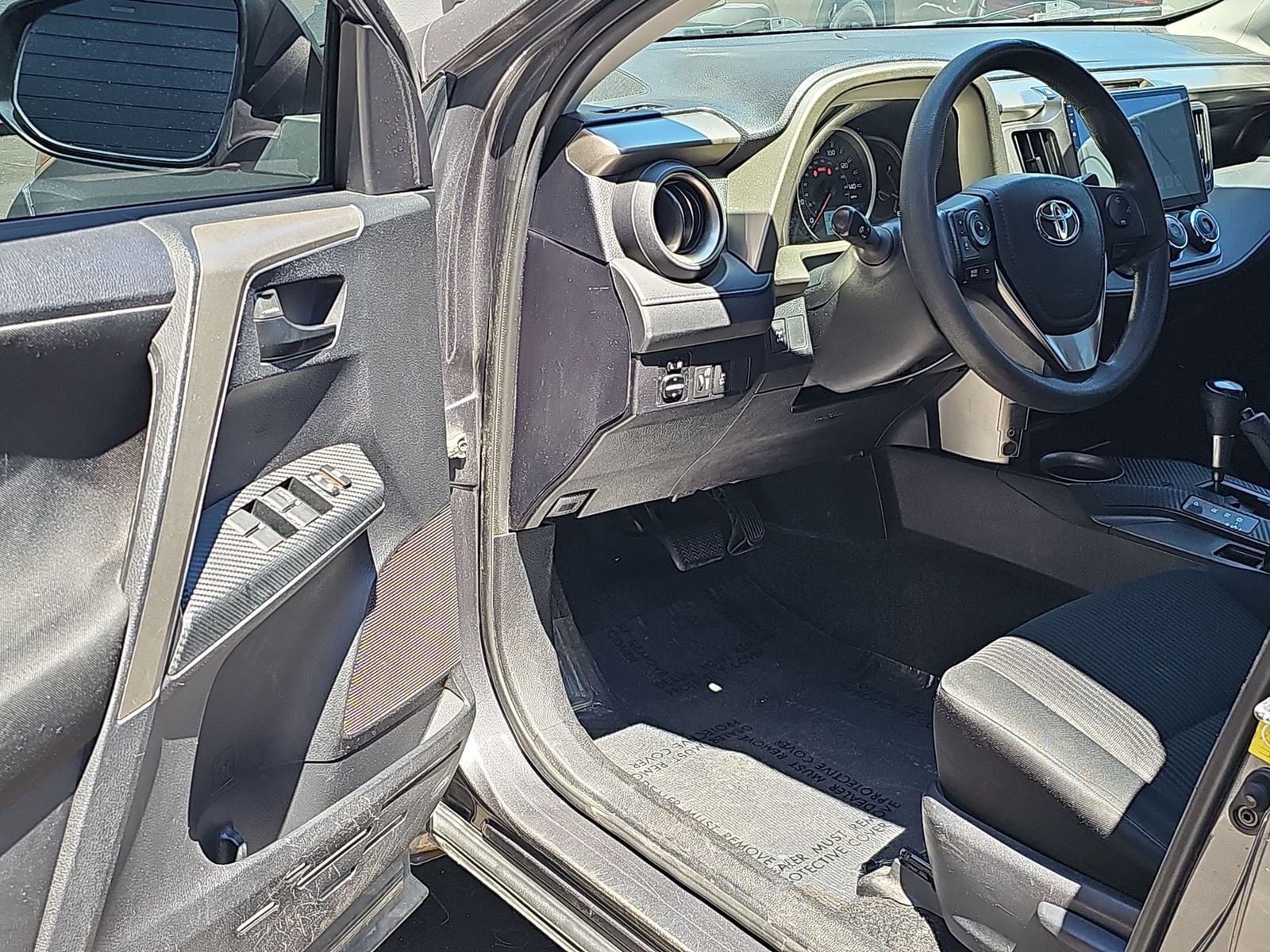 Thumbnail: 2014 Toyota RAV4 - 11