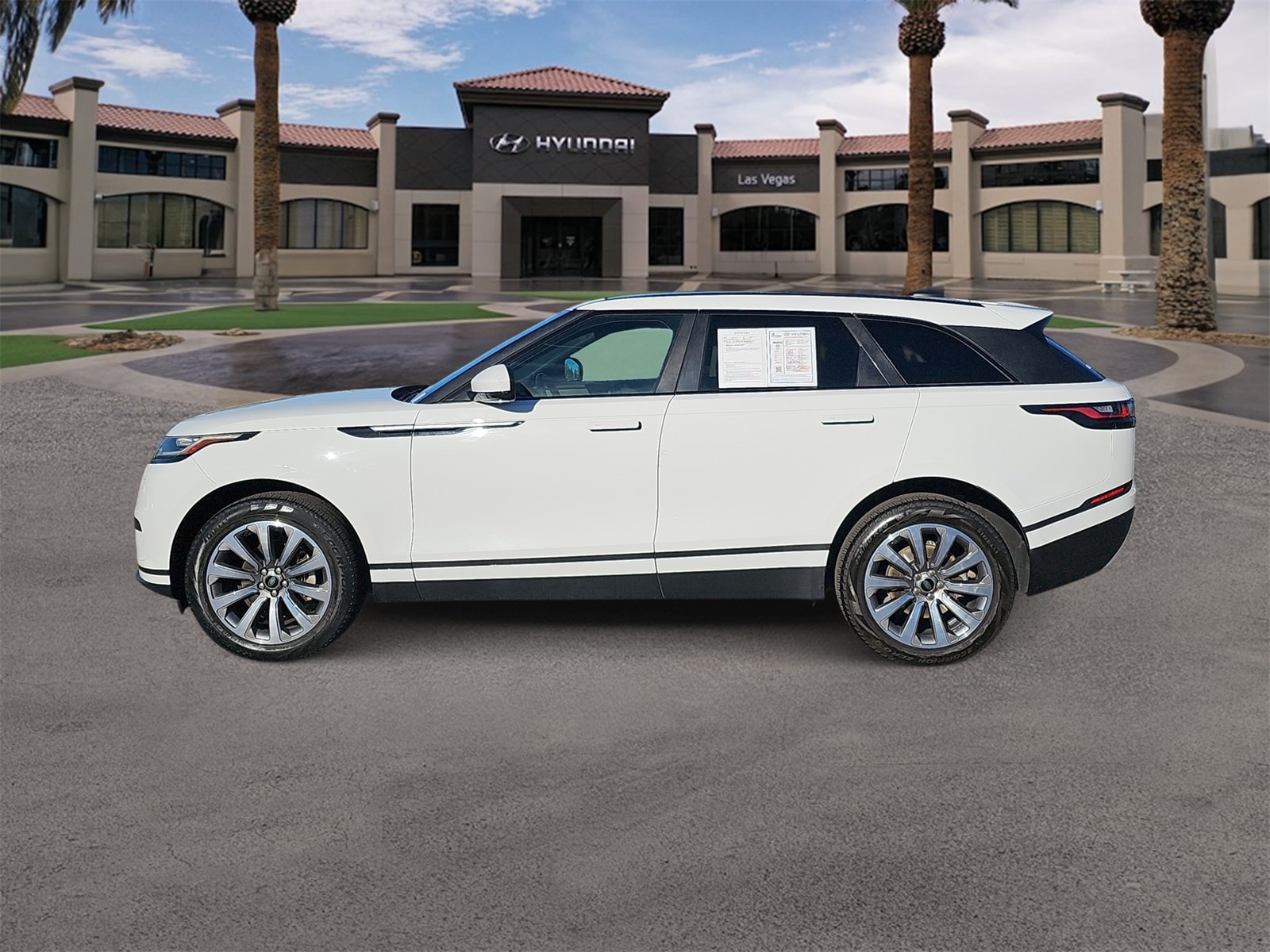 Thumbnail: 2020 Land Rover Range Rover Velar - 5