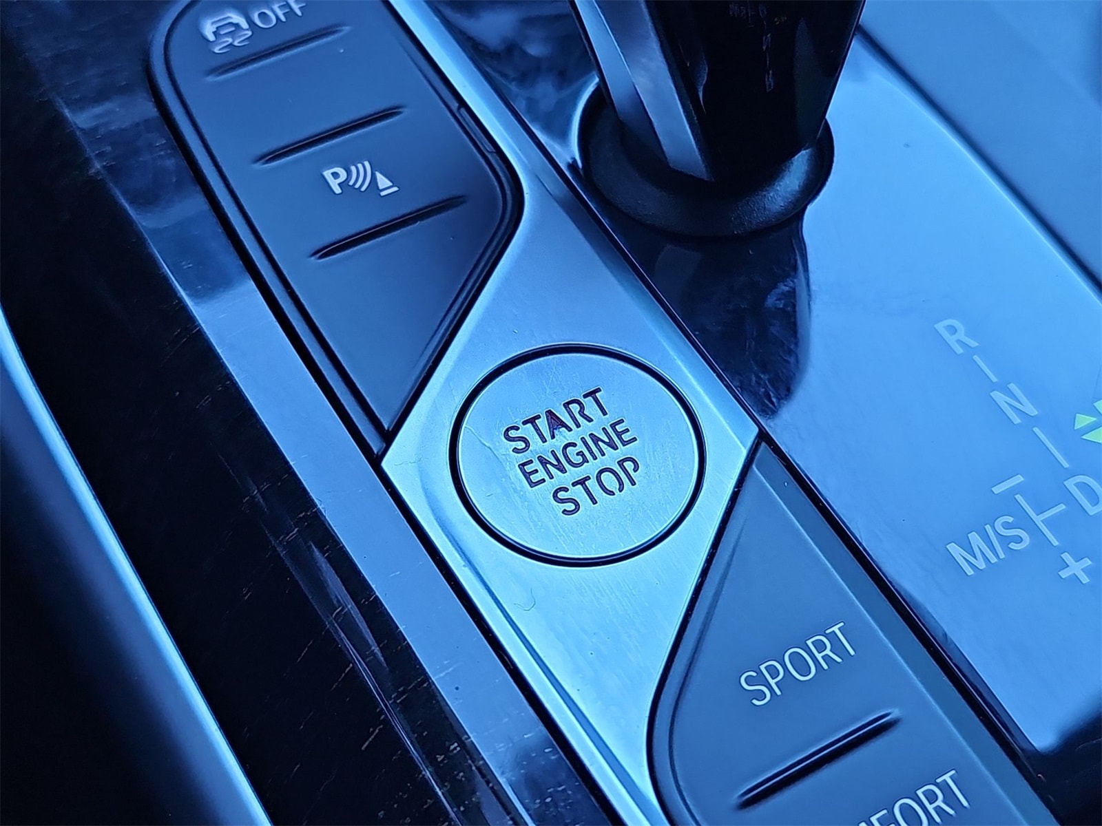 Thumbnail: 2021 BMW 4 Series - 23