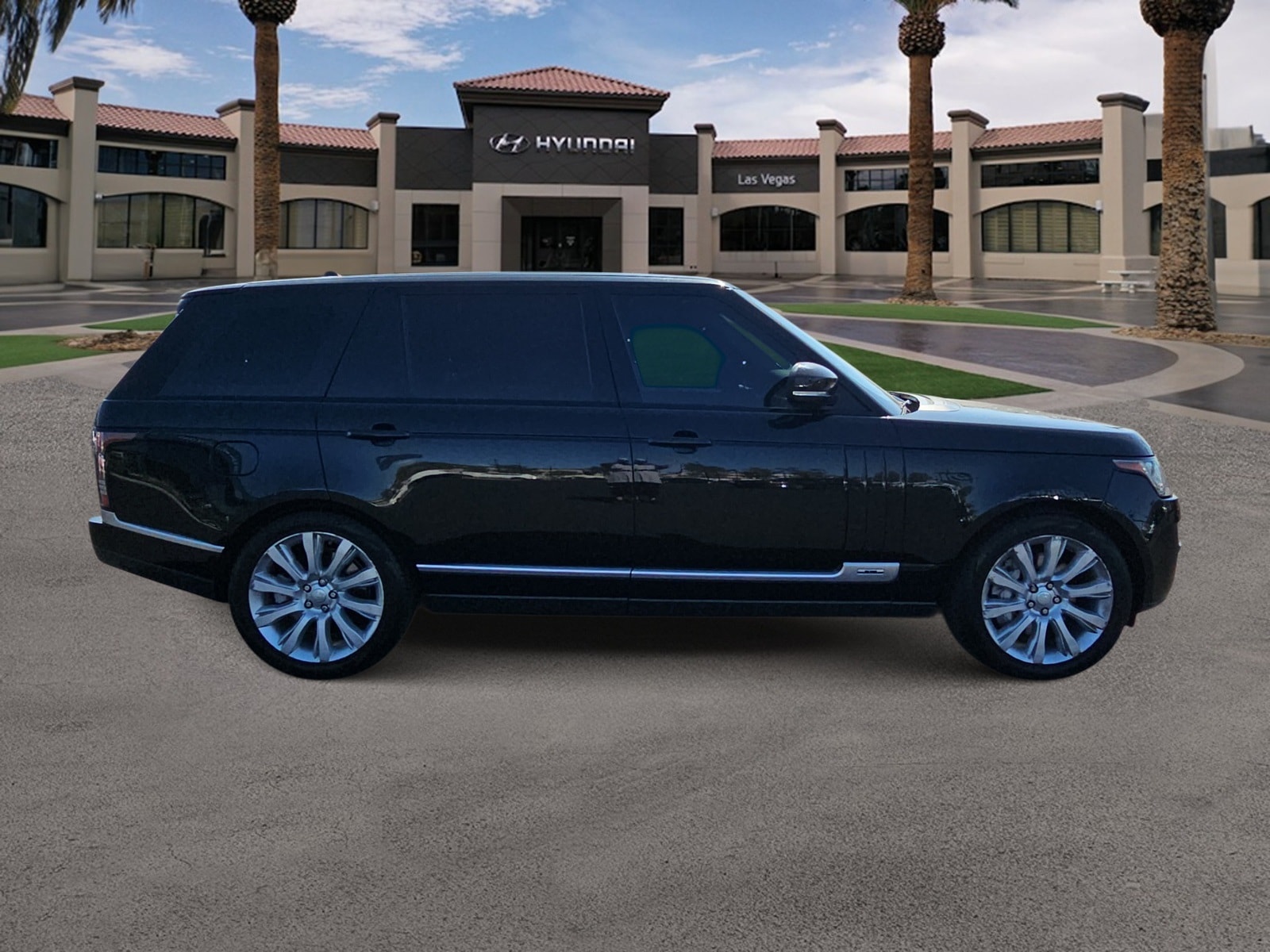 Thumbnail: 2016 Land Rover Range Rover - 10