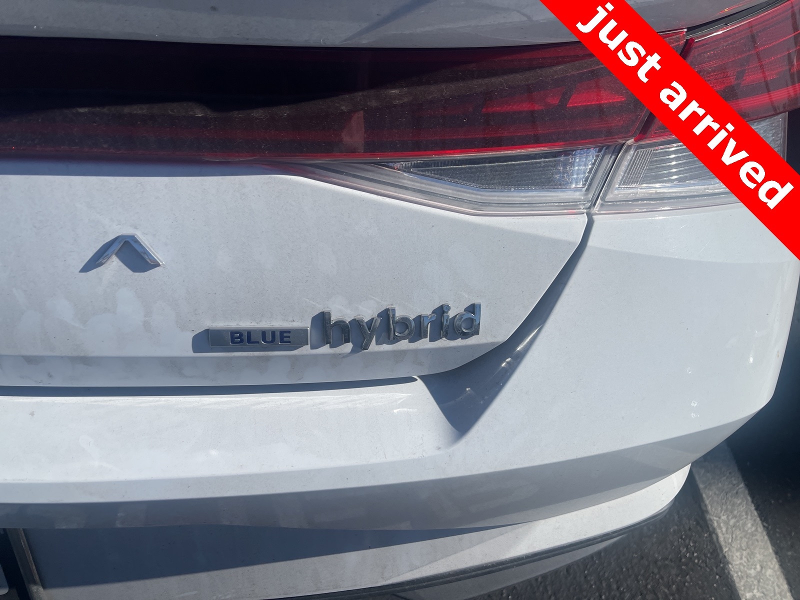 Thumbnail: 2023 Hyundai Elantra - 7