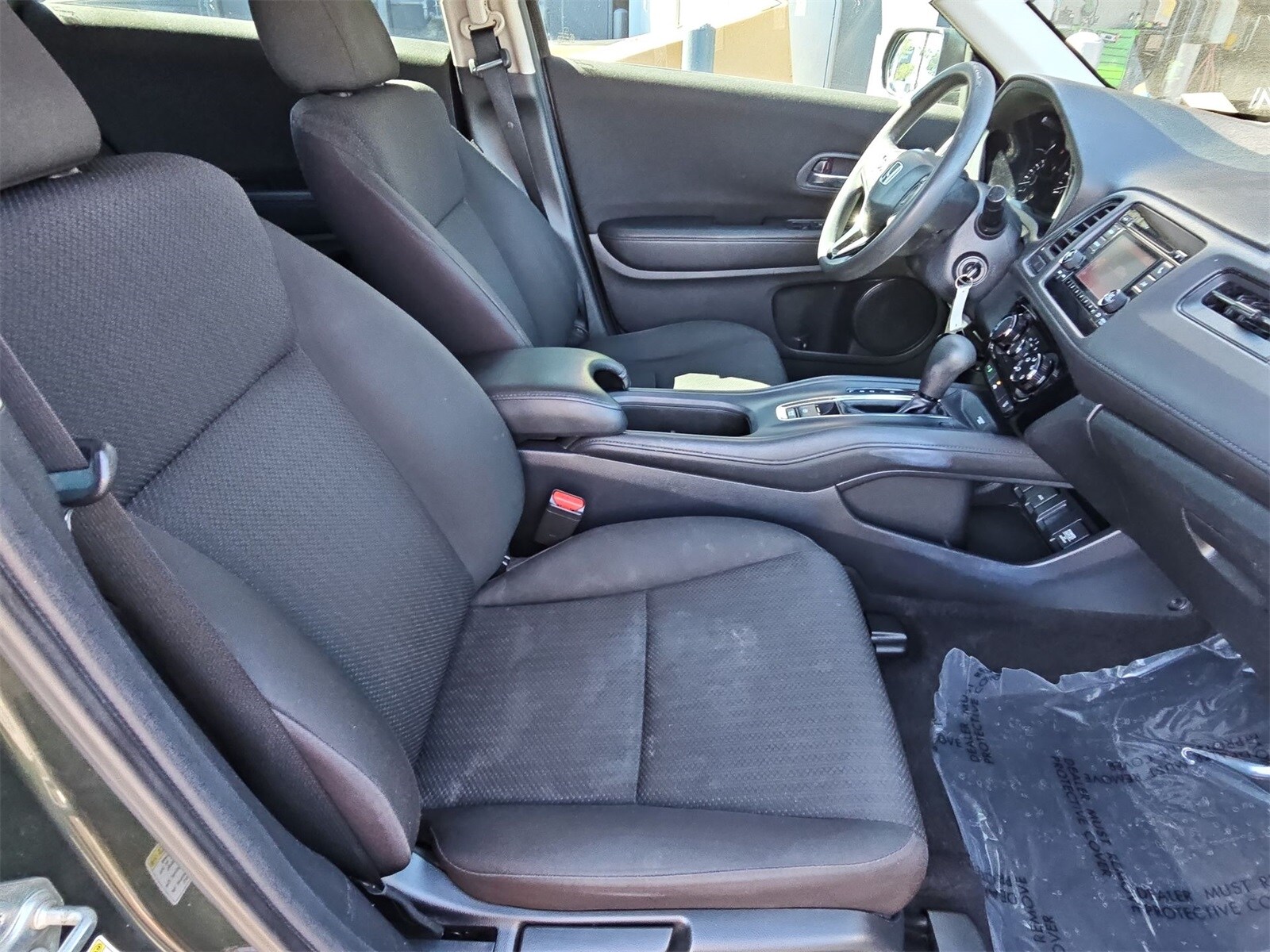 Thumbnail: 2016 Honda HR-V - 18