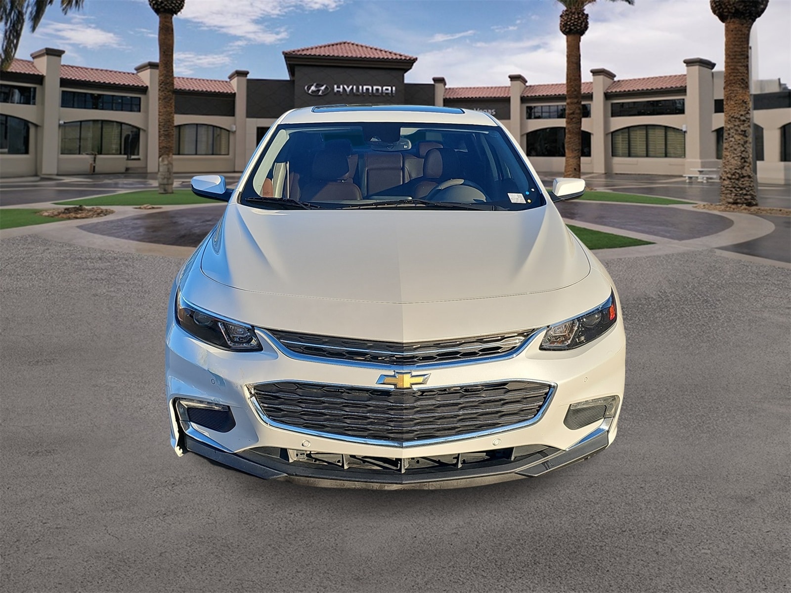 Thumbnail: 2017 Chevrolet Malibu - 3
