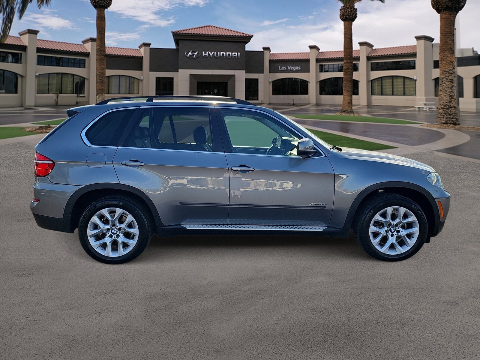 Thumbnail: 2013 BMW X5 - 10