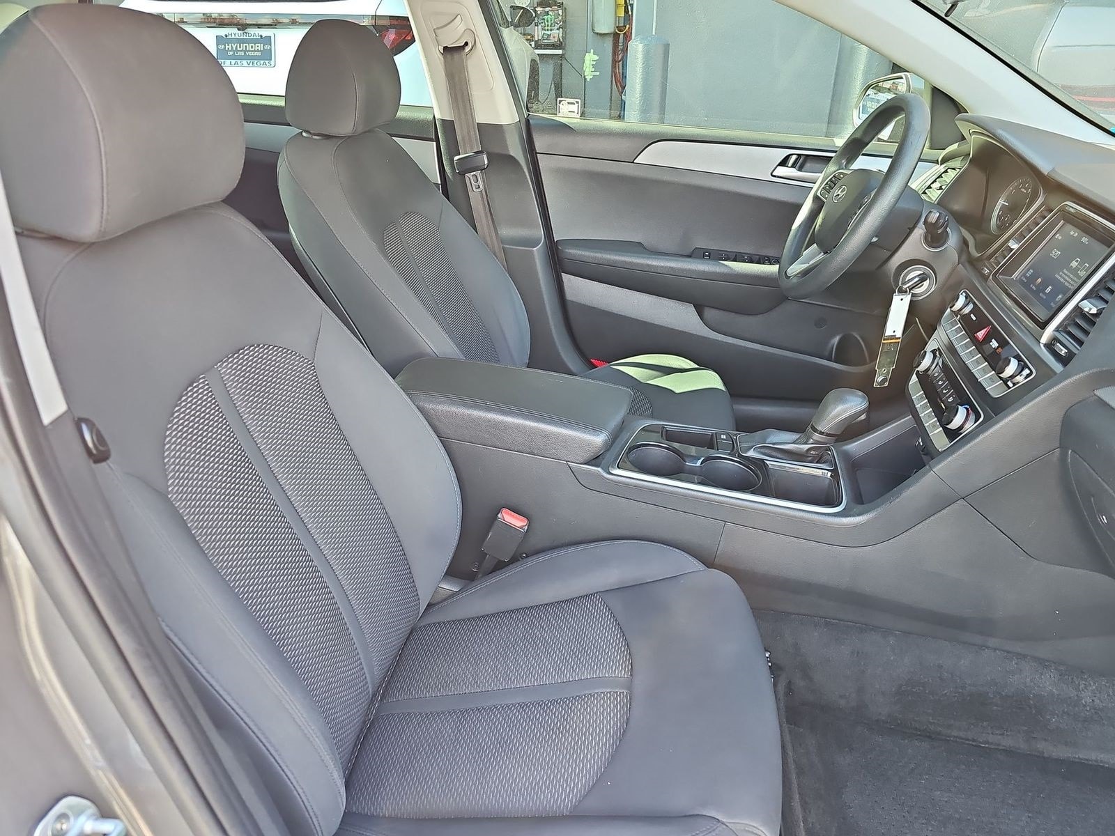 Thumbnail: 2019 Hyundai Sonata - 19